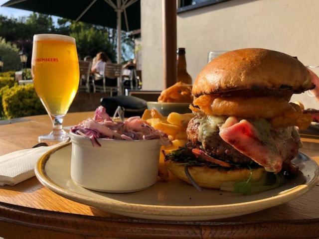 The Black Horse Inn Maidstone Exteriör bild